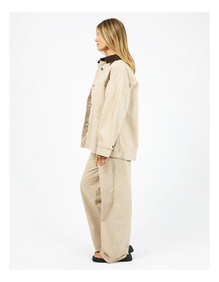 Tommy Shacket in Beige image 6