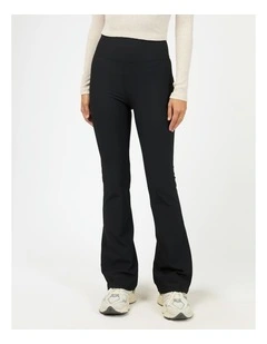 Active Rib Flare Legging in Black