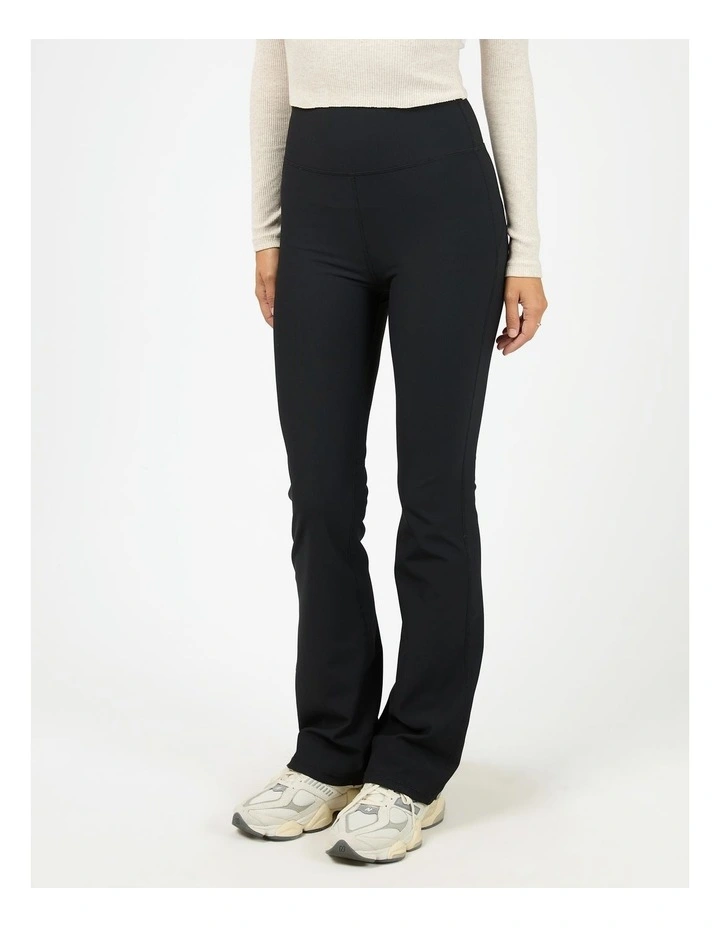 Active Rib Flare Legging in Black image 4