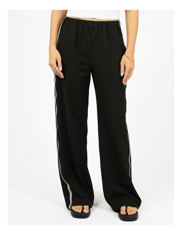 Lina Pant in Black image 1