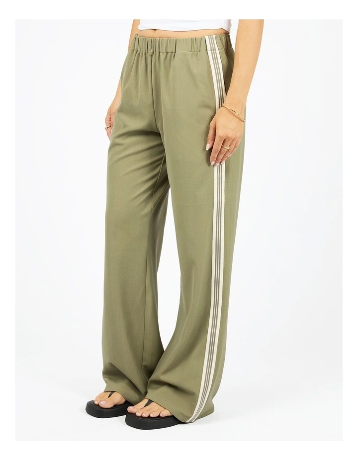 Lina Pant in Green image 3