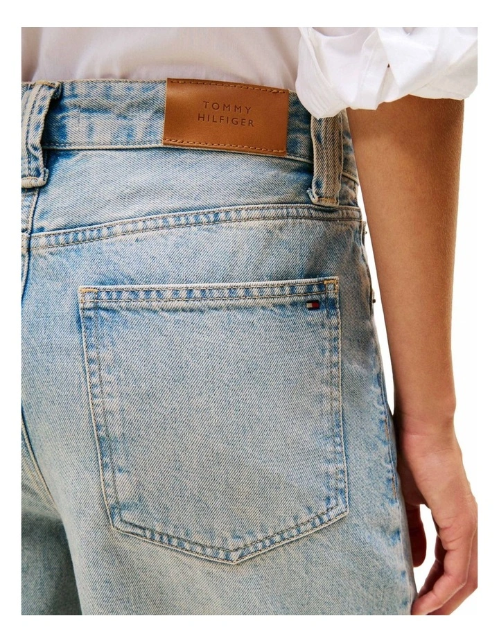 Mid Rise Relaxed Barrel Leg Jeans in Blue image 3