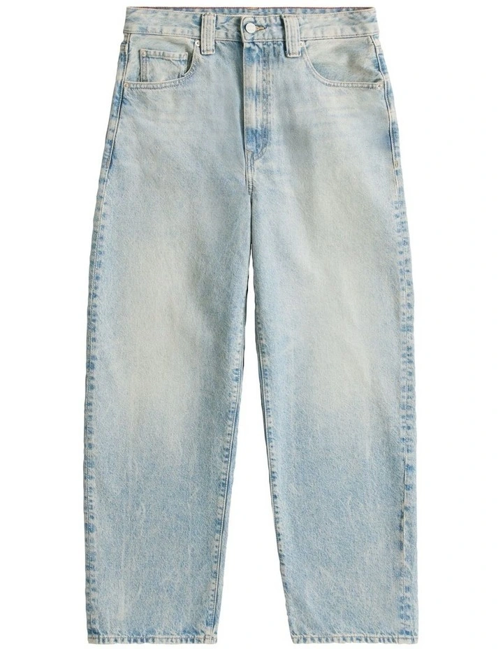 Mid Rise Relaxed Barrel Leg Jeans in Blue image 5