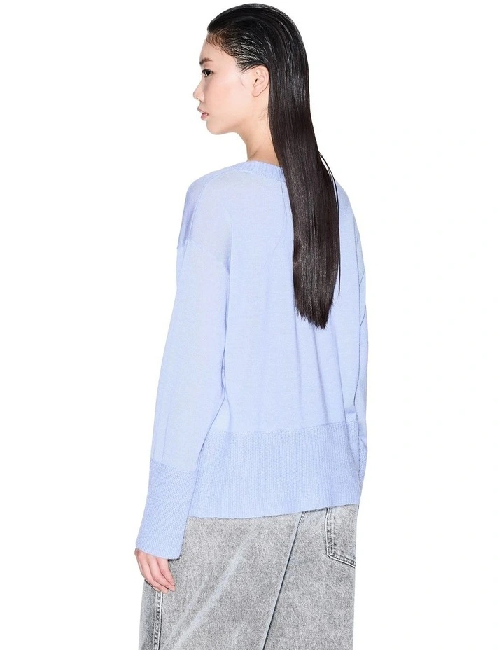Pullover in Studio Sky image 2