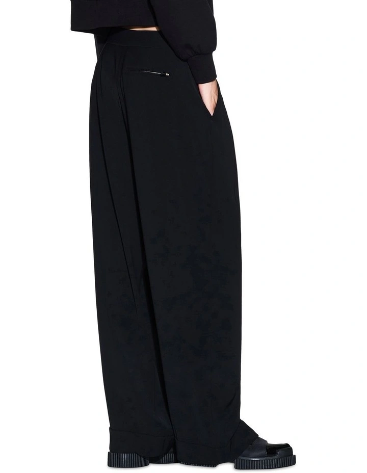 Salin De Giraud Zip Back Pocket Pleated Trouser in Black image 2