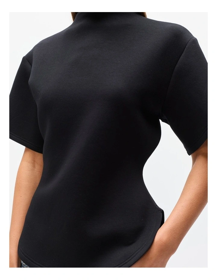 Esther T-Shirt in Black image 3