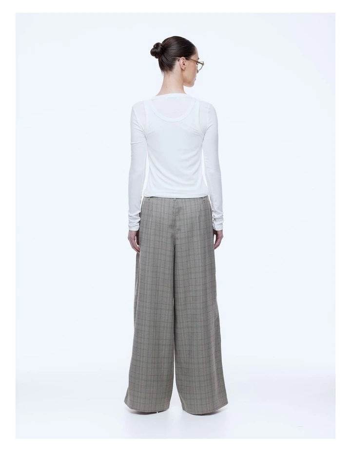 Lola Pant image 2