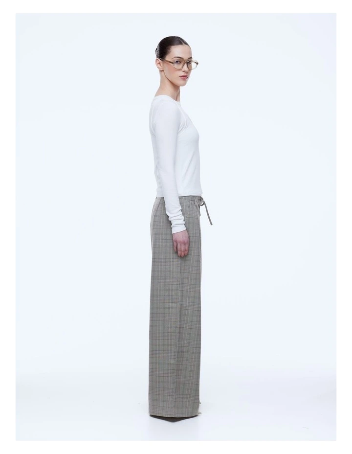 Lola Pant image 3
