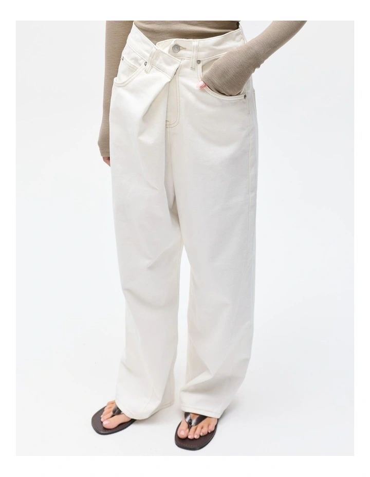 Regalia Jean in Geisha White image 3