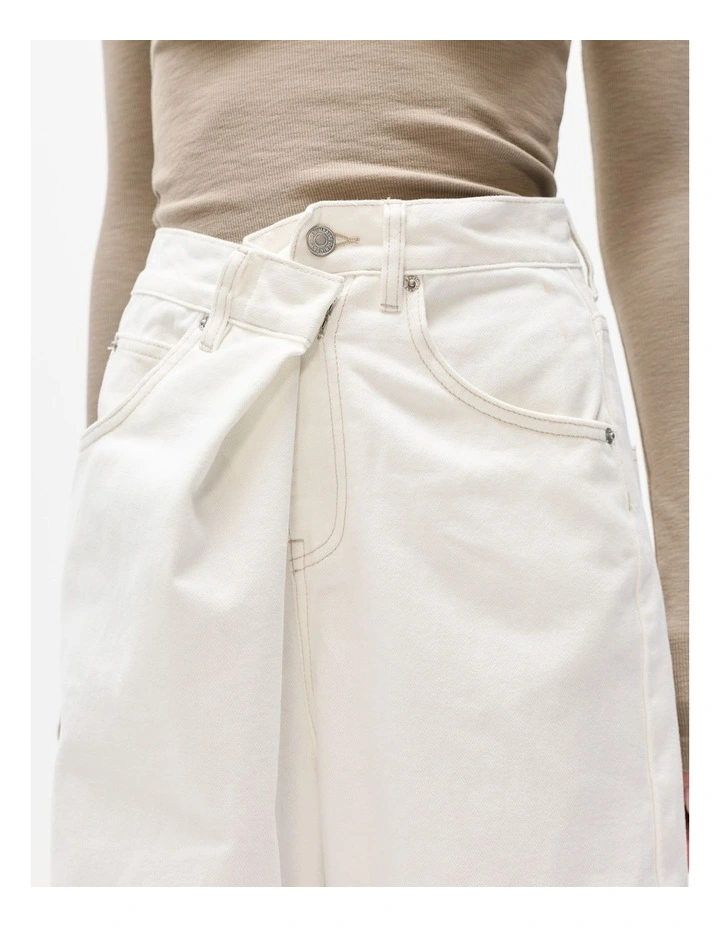 Regalia Jean in Geisha White image 4