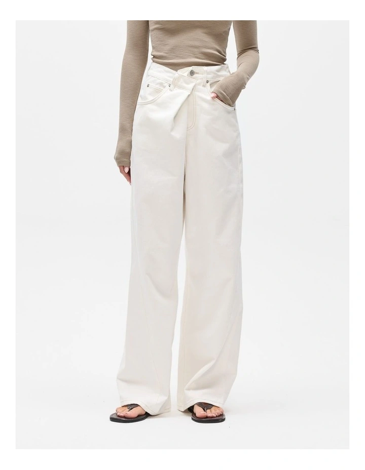Regalia Jean in Geisha White image 5