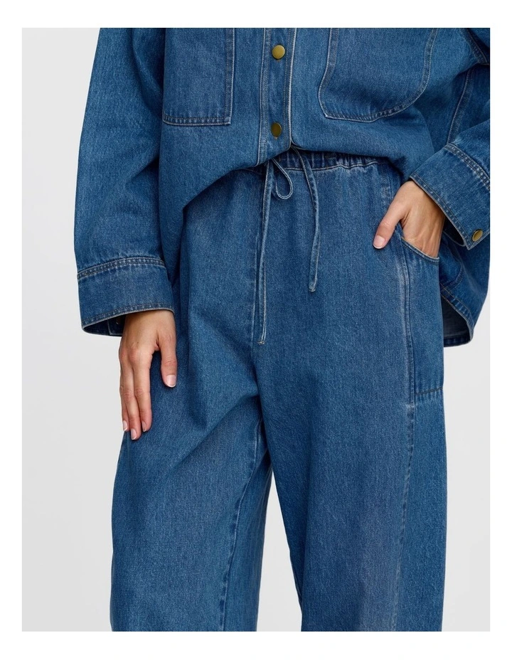 Andi Pant image 4