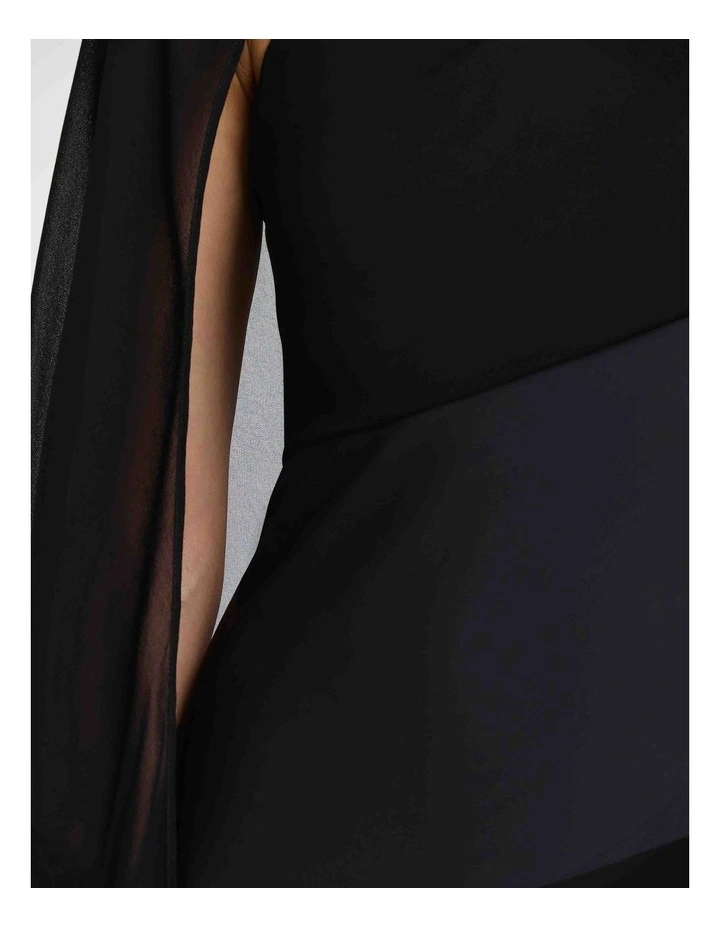 Yeirah Dress in Black image 4