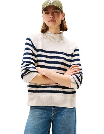 Htr Oatmilk/Dark Nav colour