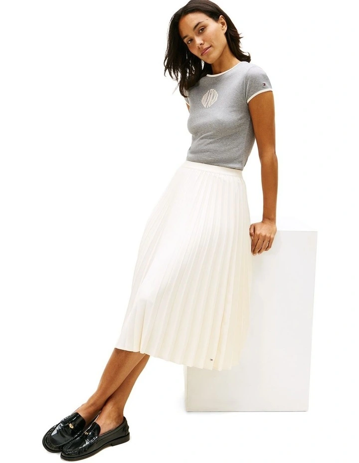 Pleated Midi Skirt in Beie image 4