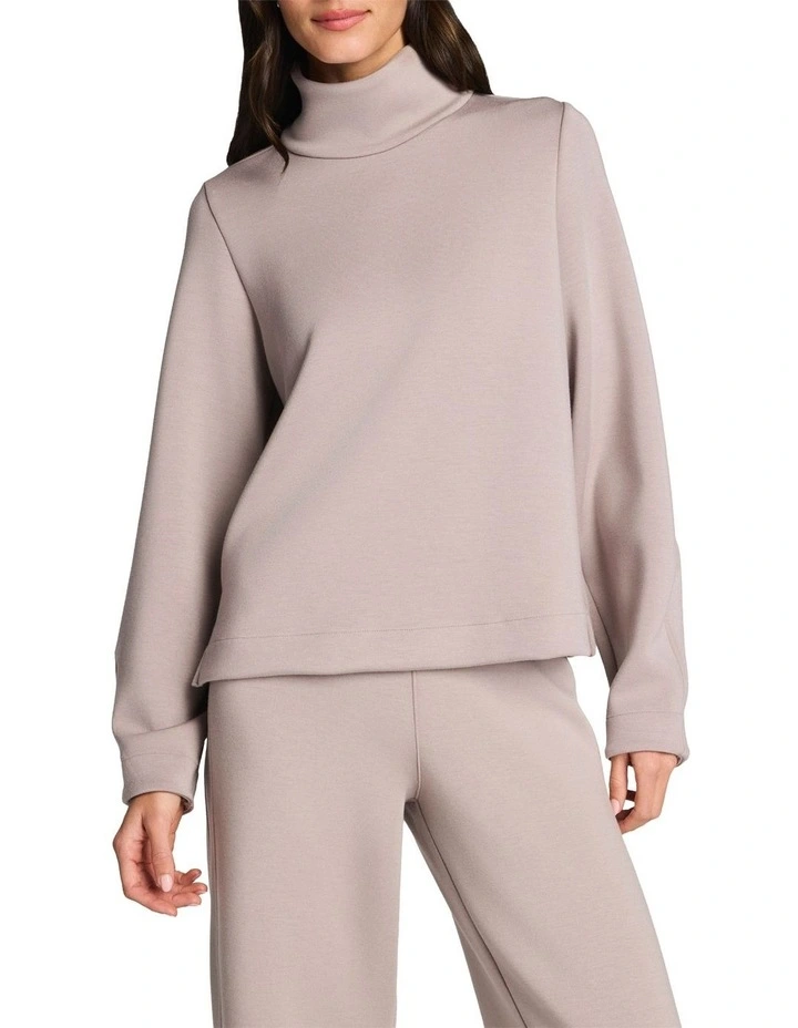 Airessentials Luxe Top in Coastal Fog image 1