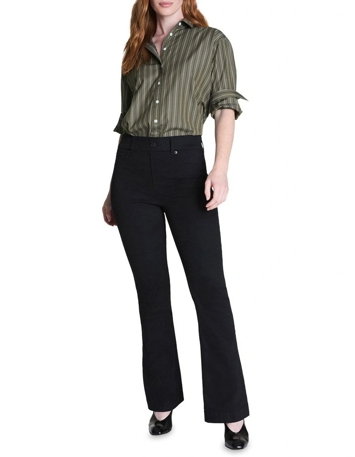 Shape EveryWear Flare Jeans in Blue image 3