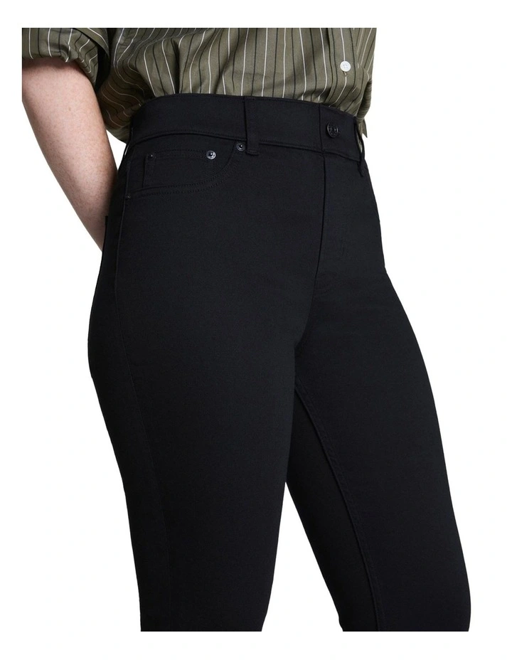 Shape EveryWear Flare Jeans in Blue image 4