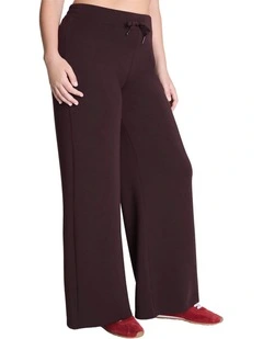 AirEssentials Wide Leg Pant in Truffle Brown