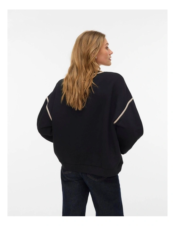 Shirley Sweatshirt in Black image 3