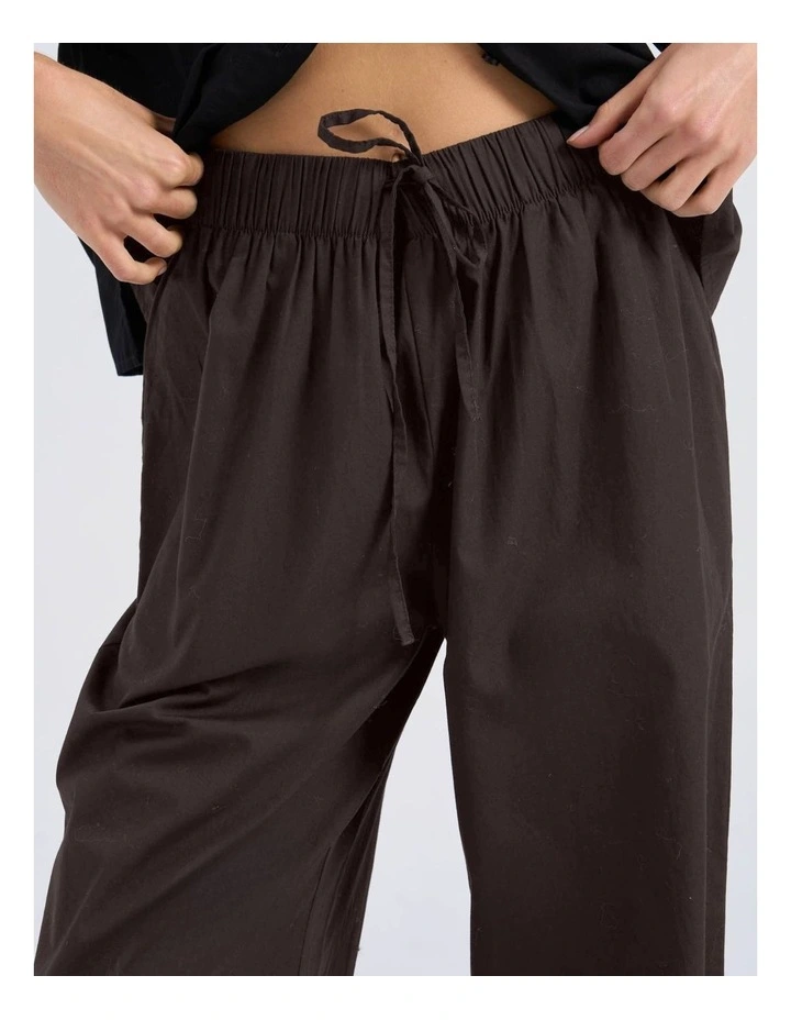 Susi Loose Cotton Pants in Chocolate image 2