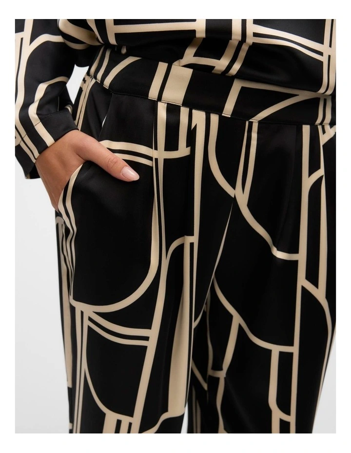 Hadley Printed Pants in Black image 2