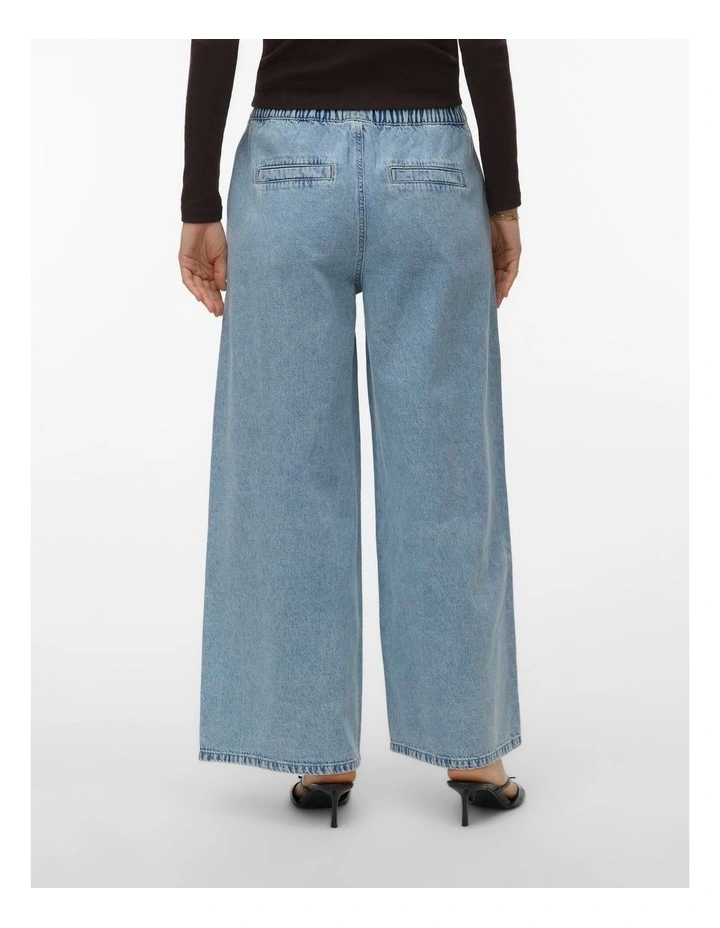 Valeria Wide Jeans in Light Blue Denim image 3
