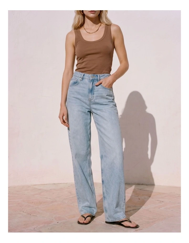Estelle Barrel Jeans in Light Blue Denim image 2
