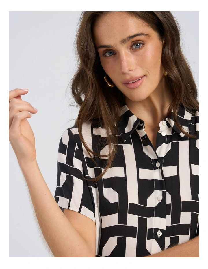 Lisa Printed Button Shirt Maxi Dress in Black image 6