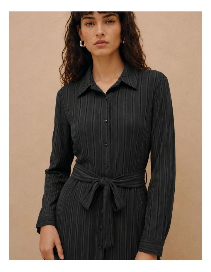 Gilma Long Sleeve Tie Midi Dress in Black image 2