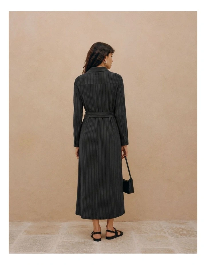 Gilma Long Sleeve Tie Midi Dress in Black image 3