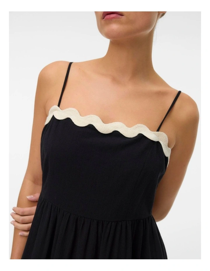 Jenna Scalloped Maxi Dress in Black image 4