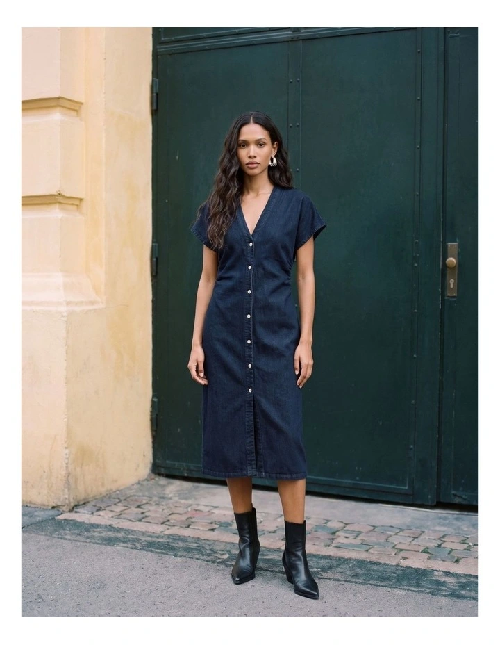 Annie Buttoned Midi Dress in Dark Blue Denim image 2