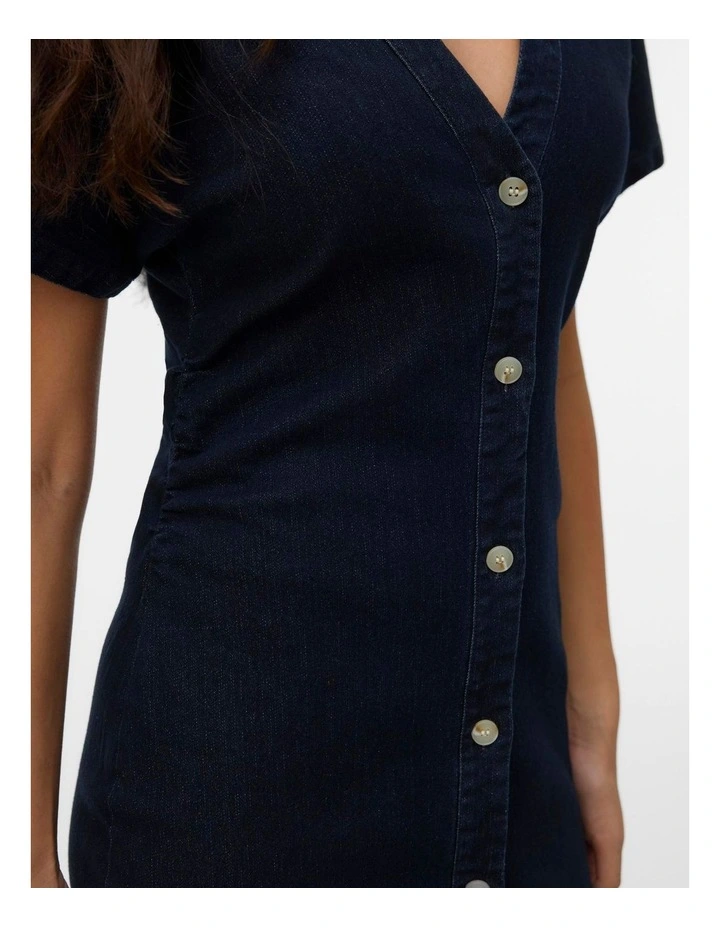 Annie Buttoned Midi Dress in Dark Blue Denim image 6