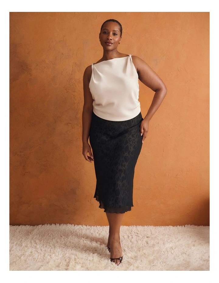 Shadow Leo Skirt in Black image 2