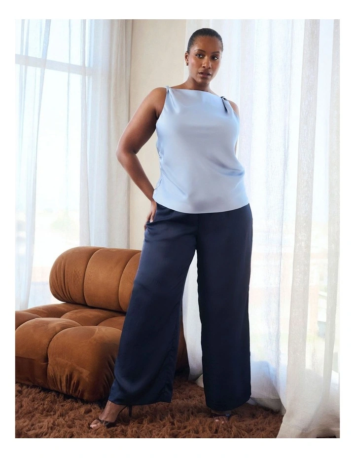 Monique Pant in Navy image 2