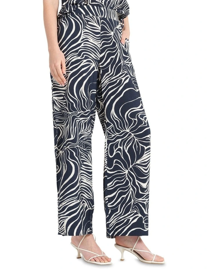 Palmera Pant in Navy image 3