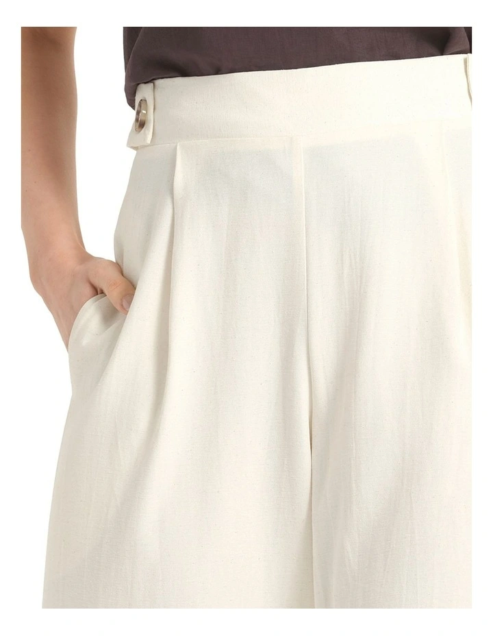 Odette Pant in Creme image 4