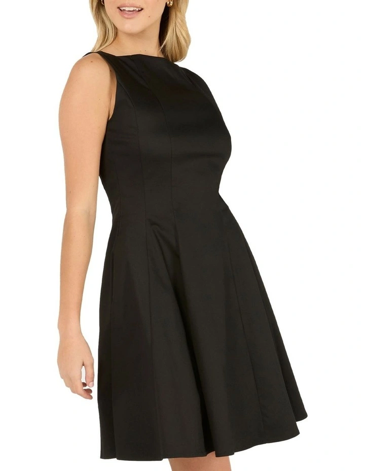 Jardin Dress in Black image 3