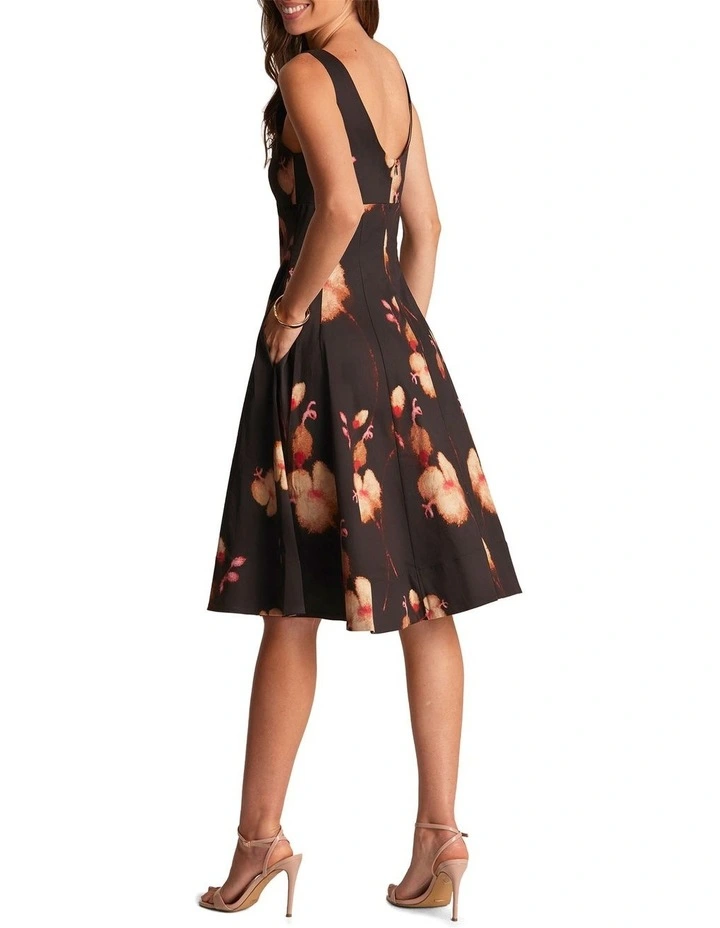 Molene Dress in Floral Print image 2