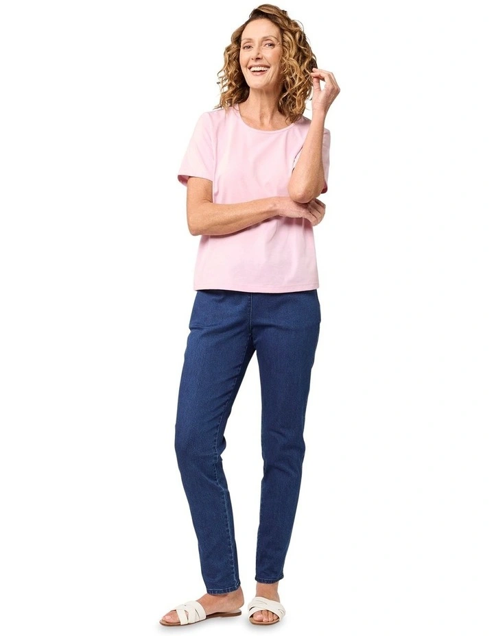 Kinnersly Scoop Neck Tee in Pink image 4