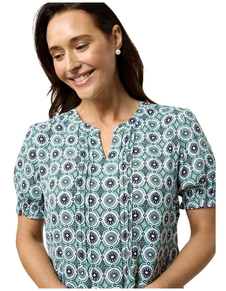 Zella Blouse in Green image 3