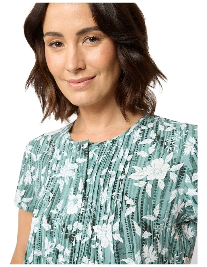 Allyson Blouse in Green image 3