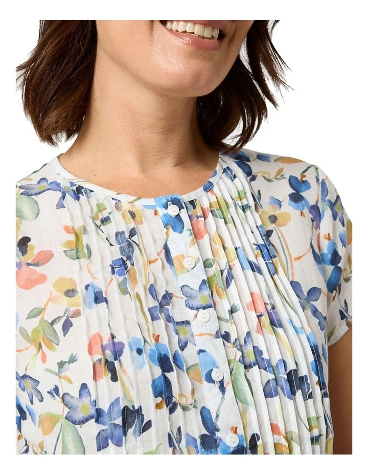 Lilah Pintuck Blouse in Blue image 3