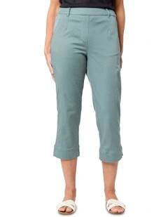 Taren 3/4 Length Pant in Green