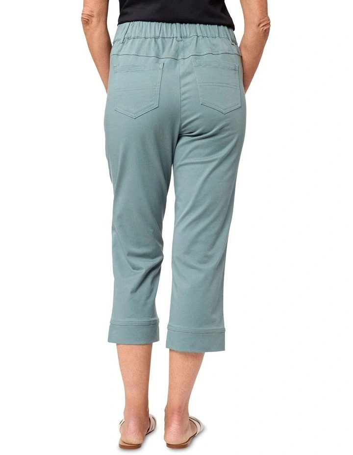 Taren 3/4 Length Pant in Green image 2