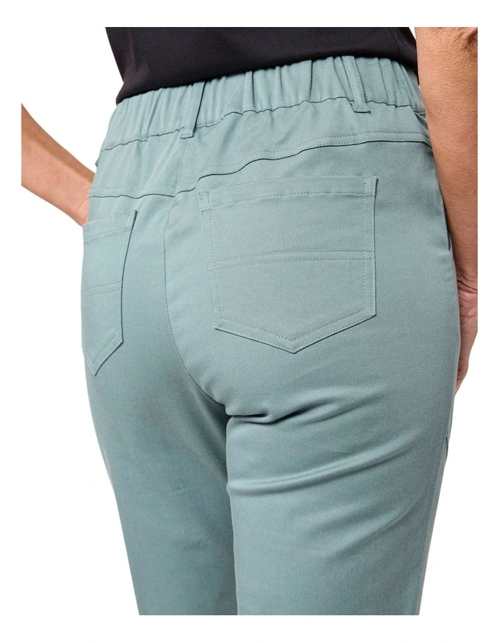 Taren 3/4 Length Pant in Green image 4