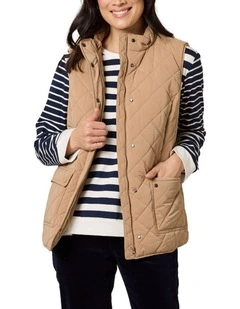 Hampton Quilted Vest in Beige