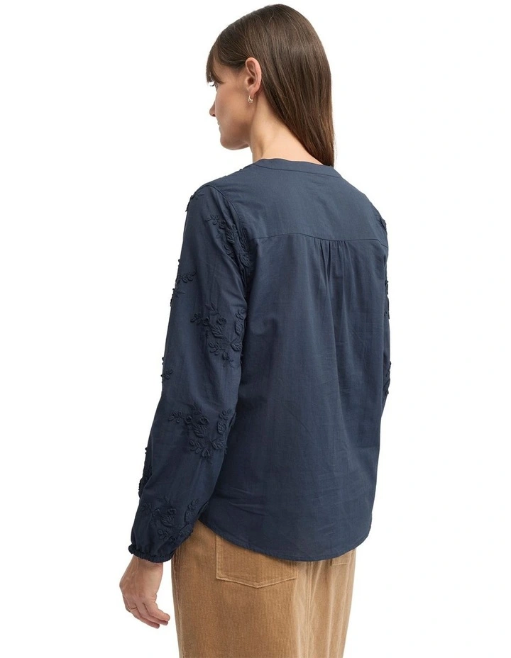 Dainty Shirt in Blue image 2