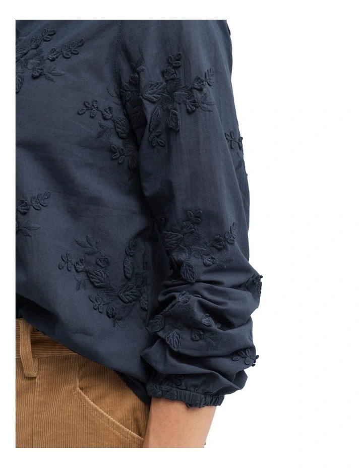 Dainty Shirt in Blue image 3